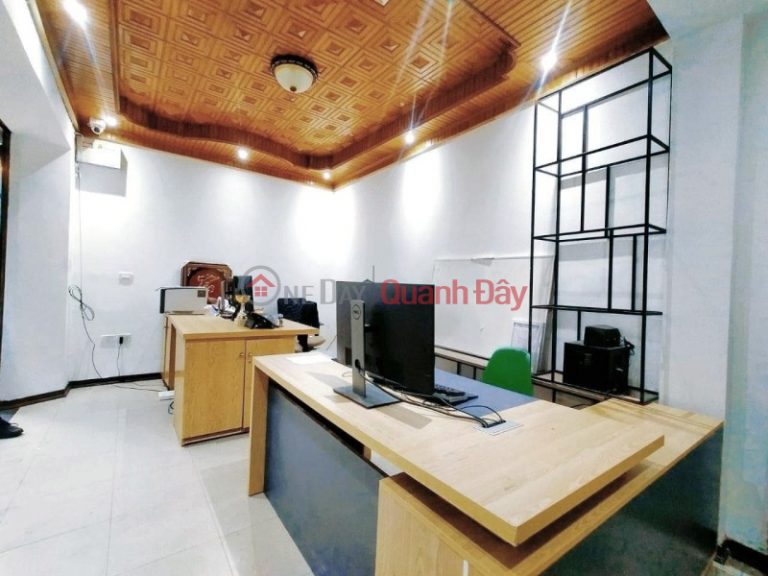 CÓ 1 0 2 phố Nguyễn Văn Trỗi Thanh Xuân 36m 5 tầng lô góc ô tô dừng đỗ kinh doanh tấp nập ở ngay chỉ 7.2 tỷ