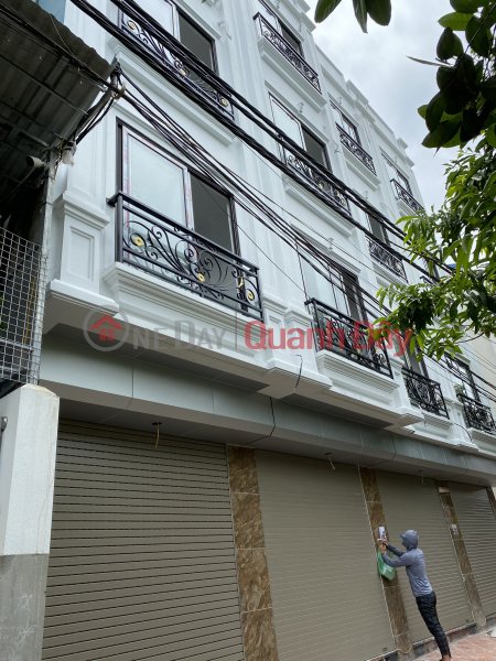House for Sale with 4 Floors Car Parking - 4 Bedrooms Ha Dong Price 2.45 Billion O Negotiable