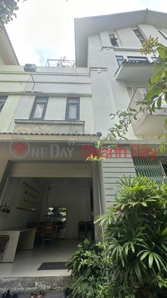 Bán biệt thự 160m2, ba tầng, hướng Đông Bắc, view vườn hoa tại khu C Geleximco Lê Trọng Tấn