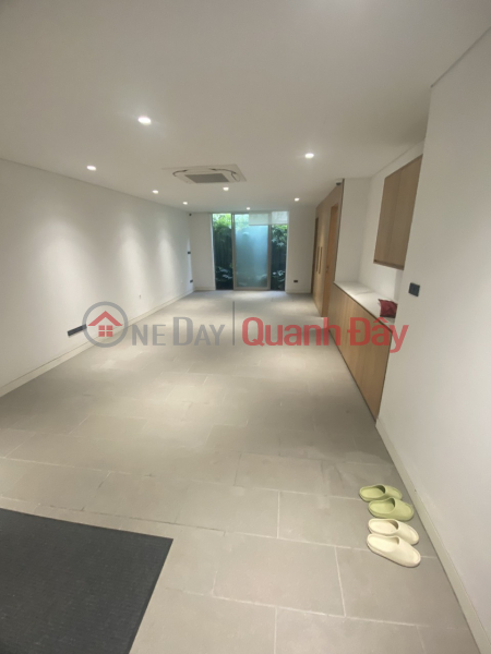 Cho thuê nhà riêng phố Vạn Phúc, ngõ rộng oto đỗ cửa, nhà đẹp giá 25 triệu. LH 0964 961 291