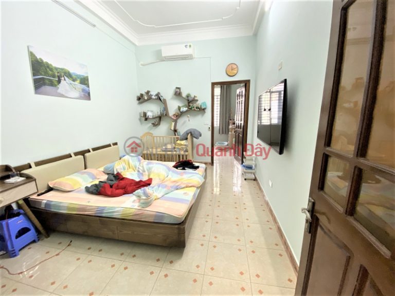 House for sale in Duong Lam, Van Quan, Ha Dong Automobile, K.Doan for only 9.5 billion