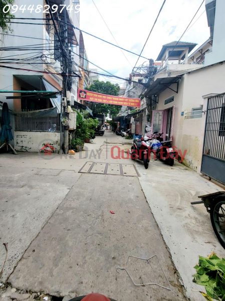 Kiet NGUYEN VAN LINH'S House, Hai Chau, DN. Selling a mezzanine house of 49m2, just 3 steps from the car.