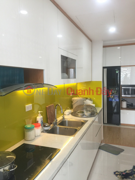 Tôi chính chủ bán căn 128m2 - 4pn3wc Goldsilk Complex  full nội thất 3 ban công giá 4 tỷ