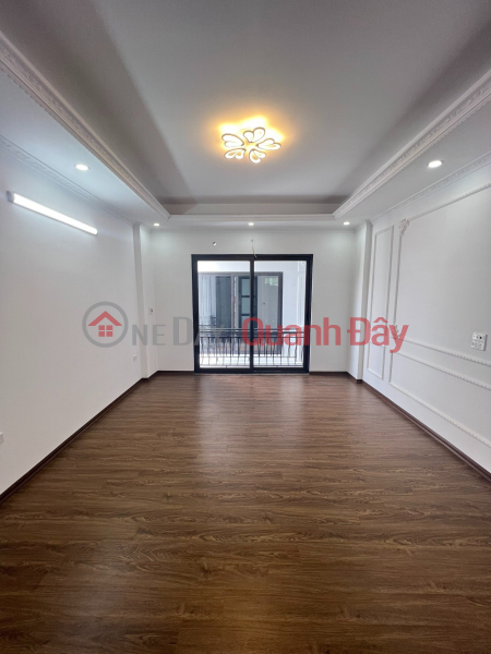 Bán nhà phố Quang trung 30m, 5tầng, mt4m 2,33tỷ, ô tô đỗ cổng