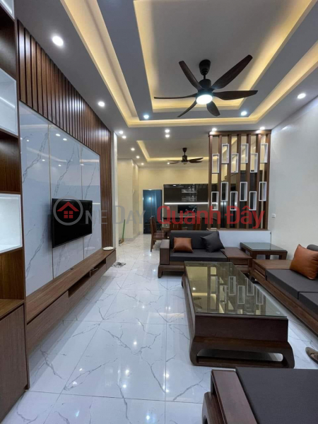 House for sale in Hang Be, Kien Hung, Ha Dong, 50m2, 7 floors, 4m frontage, price slightly more than 8 billion,