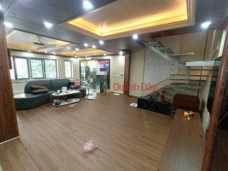 House for sale on Le Loi Ha Dong street, corner lot 42m2,5T, MT 5.2m, car entering the house only 7 billion VND