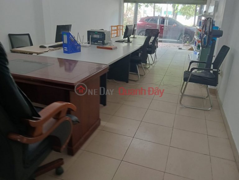 Chính chủ cần cho thuê căn nhà 2 tầng Thuộc Mặt Đường Lê Trọng Tấn - p. Là Khê - Hà Đông.