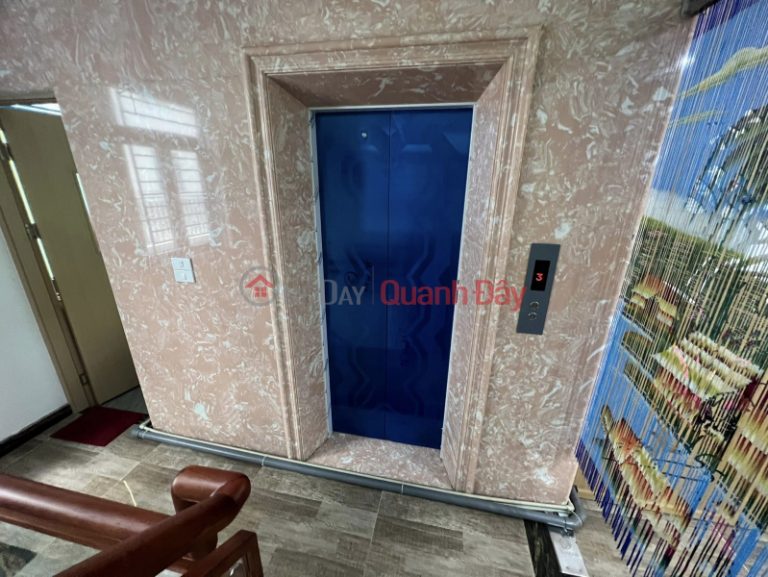 THANG MÁY VỈA HÈ HAI Ô TÔ TRÁNH, NGÕ THÔNG RẤT GẦN SANG ROMAN, KINH DOANH ĐẲNG CẤP, NHÀ ĐẸP NỘI THẤT XỊN