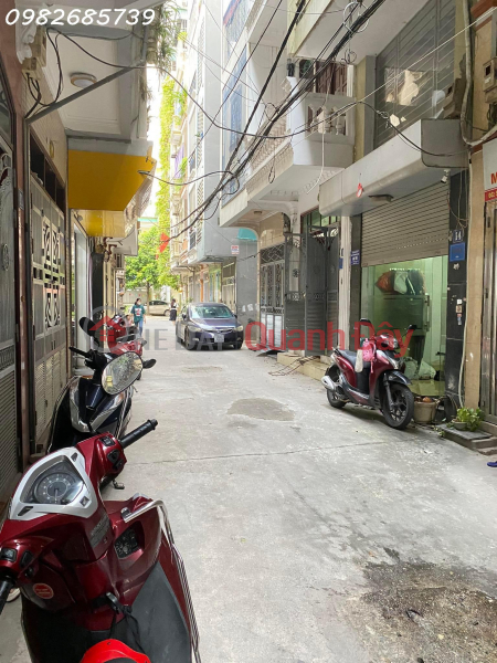Selling house with car lot located on Tran Phu street, Mo Lao, Ha Dong, 50m, 4 floors, slightly 7 billion