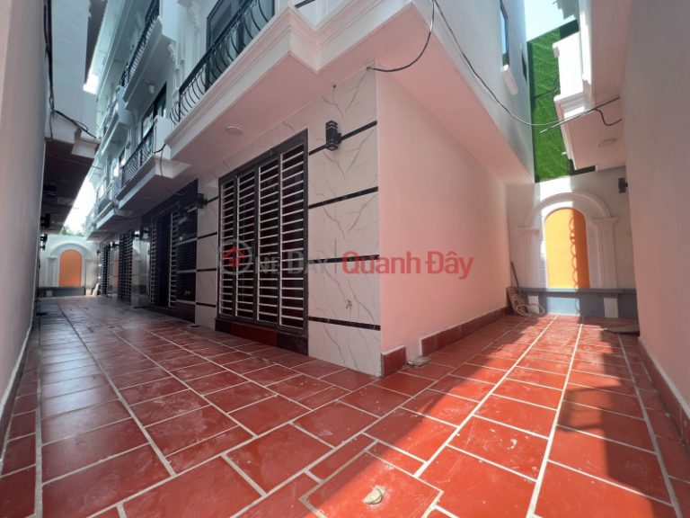 Selling Quang Trung townhouse 30m, 5 floors, mt4m 2.33 billion, parking car