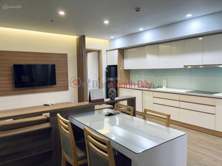 F.Home apartment for rent, luxury furniture on high floor, 2 bedrooms facing south
