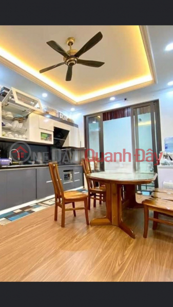 NHÀ ĐƯỜNG TRẦN PHÚ , HÀ ĐÔNG LÔ GÓC THOÁNG SÁNG NGÕ THÔNG GẦN PHỐ, 40M x 5 TẦNG MỚI ĐẸP Ở NGAY