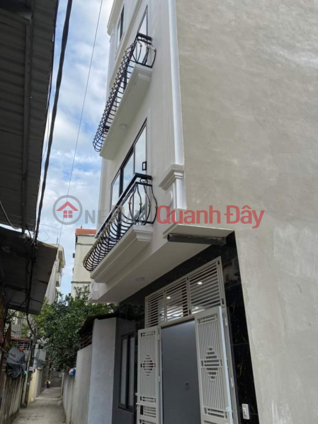 The owner sells an independent house near the market 44m2 x 4 floors, Hanoi, Dong