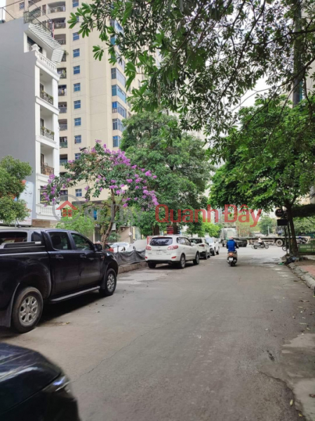 House 3T Van Quan, Ha Dong, investment price: Corner lot, 60m2\/MT 5.6m, 10m car avoid, 5 billion286