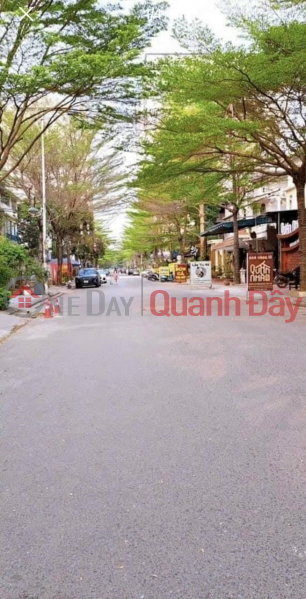 Bán siêu phẩm liền kề Văn Khê, Hà Đông, 82.5m2x5T, MT5m, nhà đẹp giá 11 tỷ