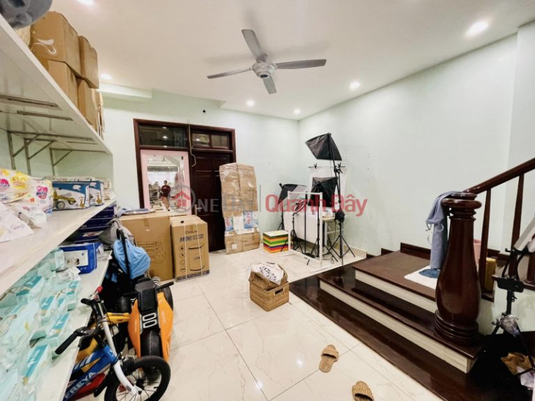House for sale in Phung Hung, Ha Dong, Plot, Car 38m2x4T for only 5 billion VND