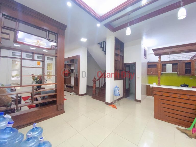 Beautiful house in Mau Luong Kien Hung, 60m away from truck, price is around 8 billion