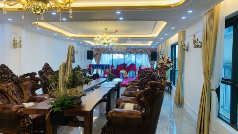 House for sale on Quang Trung Street 110m2 - Big Mt 5.3m Sidewalk - Business - price 13.9 Billion