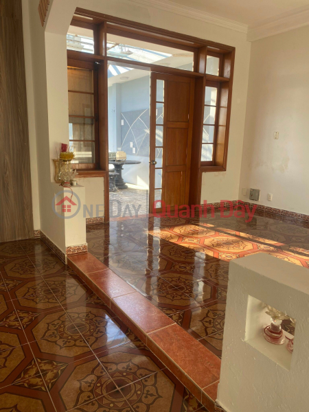 Mặt tiền kinh doanh Phan Chu Trinh-Hải Châu-Đà Nẵng-140m2-5 tầng-Chỉ 19.5 tỷ thương lượng.
