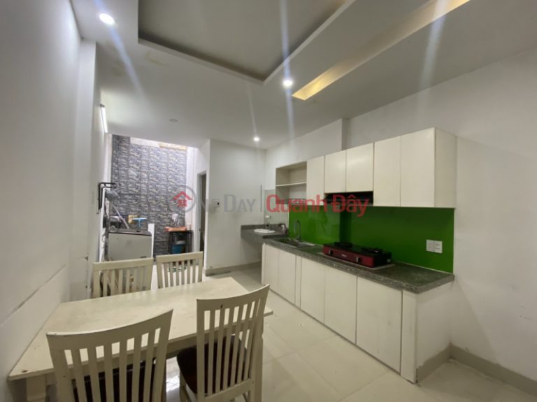 Trung tâm quận Hải Châu, Đà Nẵng, tiện ích bao quanh, 51m2 chỉ 2 tỷ x trung bình