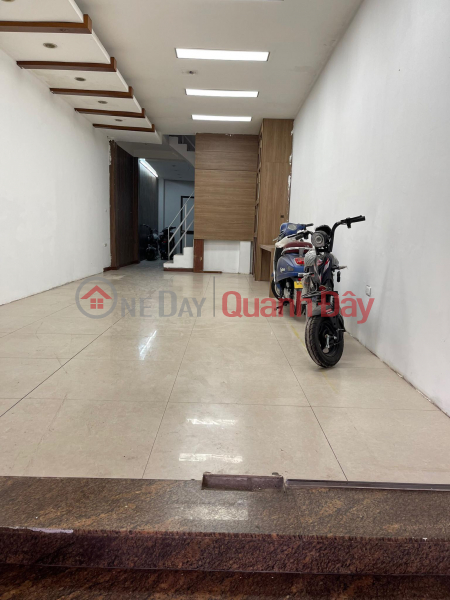 Bán nhà đường 19/5, Văn Quán, LÔ GÓC, Ô TÔ, GARA, 35mx5T chỉ 5 tỷ xíu