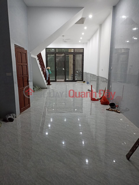 Le Trong Tan Thanh Xuan townhouse for rent 65m2 x 4 floors car lane