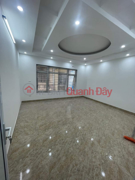 Cho thuê nhà Lê Trọng Tấn 70m2 x5 tầng ngõ rộng oto vào nhà