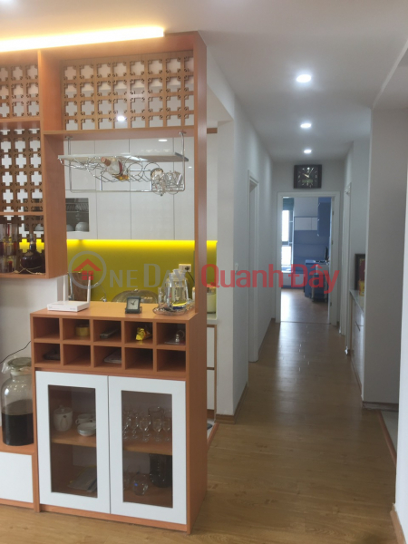 Tôi chính chủ bán căn 128m2 - 4pn3wc Goldsilk Complex  full nội thất 3 ban công giá 4 tỷ