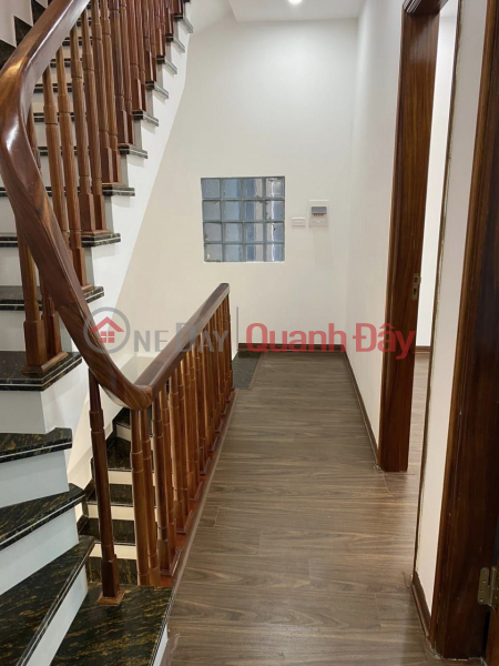 NEW BUILDING HOUSE FOR SALE HA DONG DISTRICT LOT CAR INTO THE HOUSE 42M2X5T PRICE 5.XX BILLION ALWAYS LIVE.