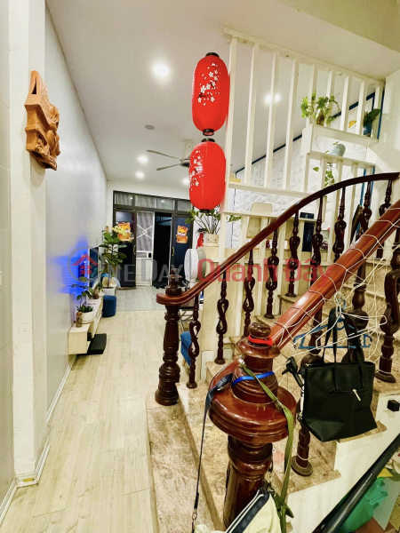 Rẻ nhất! Bán nhà Quang Trung, Hà Đông, PHÂN LÔ, Ô TÔ, 75m2 chỉ 5 tỷ 9