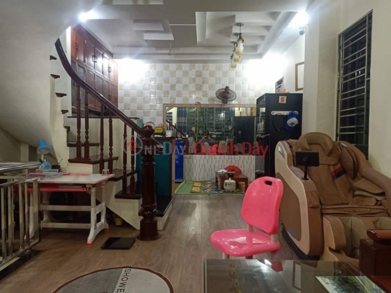 House Yen Lo, Yeu Nghia, Ha Dong, 35m2, 4 floors, 4.2m frontage, price slightly more than 3 billion.