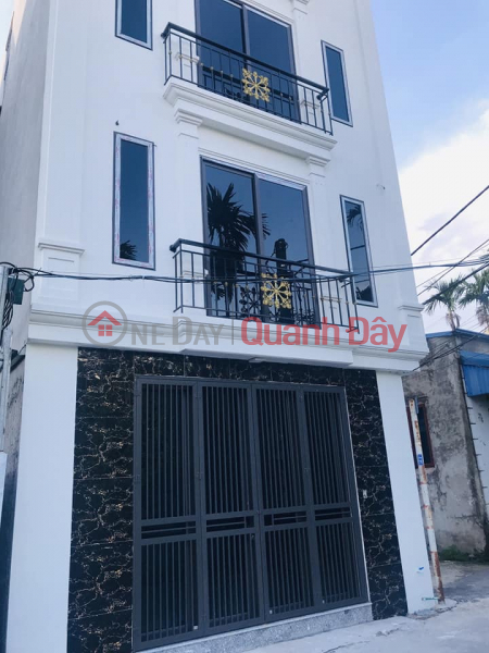 House for sale with 3 floors, corner lot, 4m street, 37m2, near Yen Nghia bus station, Ha Dong