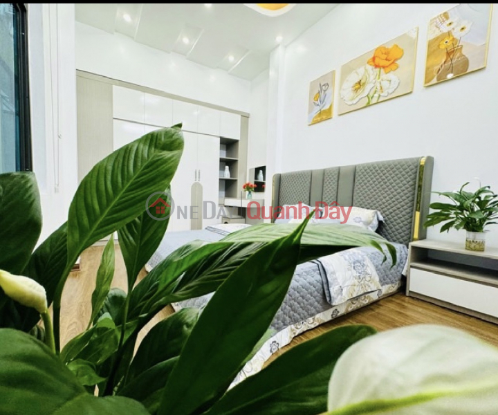 PHÂN LÔ QUÂN ĐỘI - Ô TÔ ĐỖ CỬA. PHỐ PHÙNG HƯNG, 
45M + MT 3.5M. NHỈNH 5 TỶ