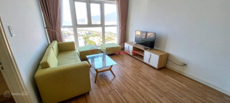 Da Nang Plaza apartment for rent with 2 bedrooms, full furniture, beautiful view of Han river