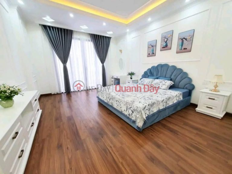 Selling house in Van Phuc, Ha Dong with park view, 45m2x5T, business car, 7 billion VND