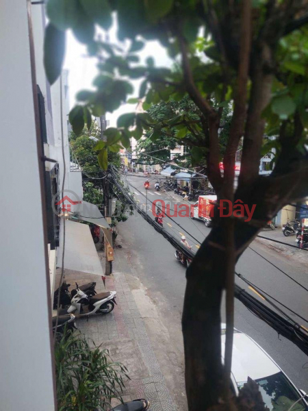CHÍNH CHỦ Cần Bán nhà 3 tầng mặt tiền Ông Ích Khiêm Trung Tâm Thành Phố Đà Nẵng