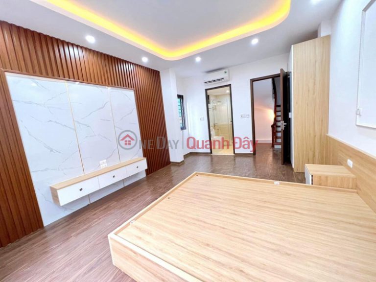 Selling red book house on Tran Phu Ha Dong street, NEW HOUSE, CAR, 54m2, only 5.3 billion