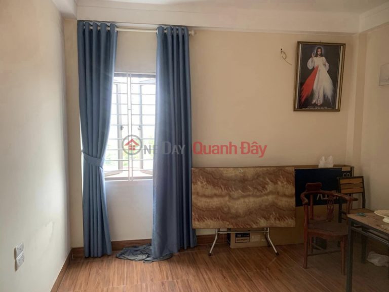 Chủ gửi bán nhà Lê Hồng Phong, Nguyễn Trãi, Hà Đông, Hà Nội 42m2x4 tầng, giá 4.5tỷ