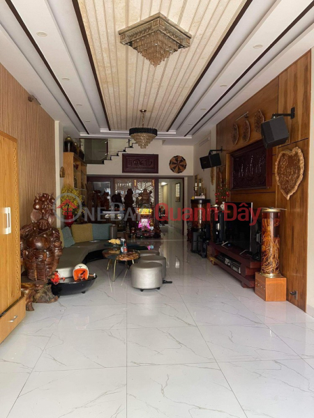 Bán nhà 2,5 tầng mt đường Cao Thắng đối diện BV đa khoa quận Hải Châu.Dt 107m2.Giá 9,5 tỷ