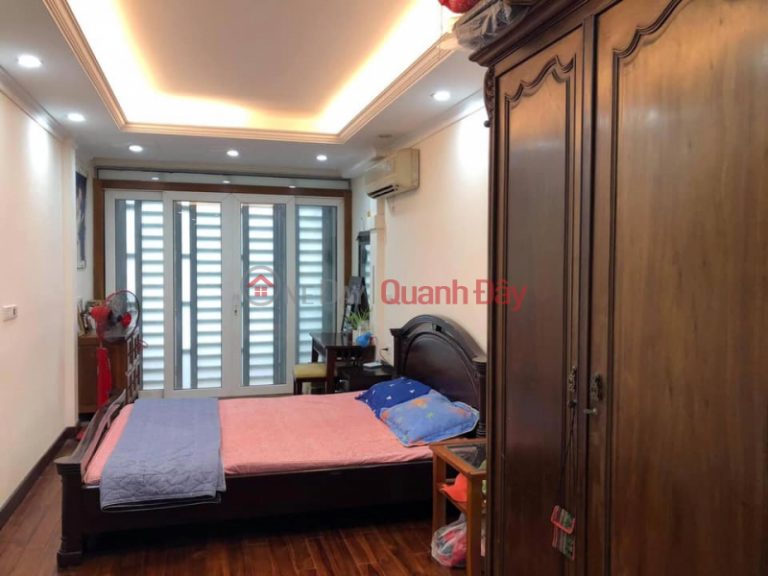 House for sale Ngo Quyen 70m 5 floors, corner lot 6.3 billion. Just a few steps to the center of Ha Dong district.