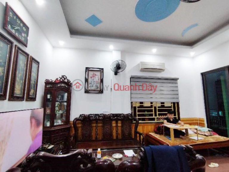 Selling townhouse Phan Dinh Giot, Ha Dong, NGUYEN, area 52m2, MT 6m, price only 4.7 billion