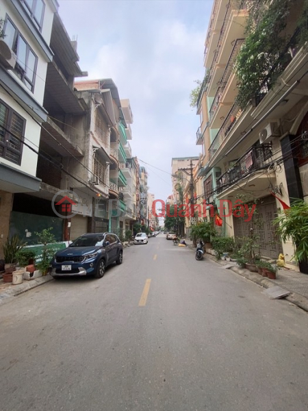 MẶT PHỐ, VỈA HÈ, TRẦN ĐĂNG NINH Q. HÀ ĐÔNG, DÂN TRÍ CAO 40M2 GIÁ 7TỶ3