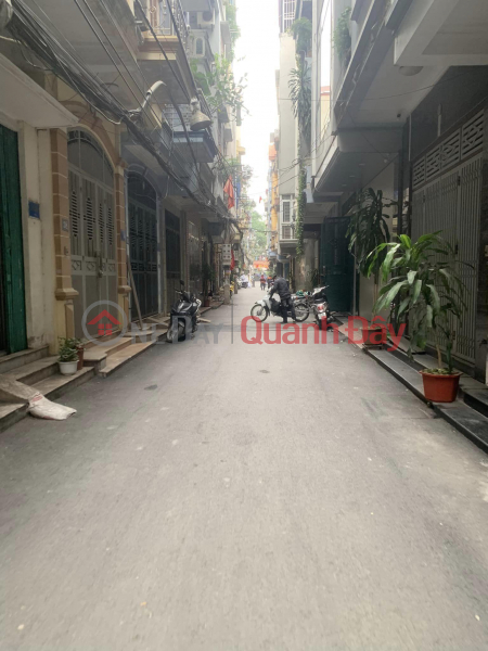 Giảm gấp 300 triệu bán nhà chính chủ ngõ Nguyễn Viết Xuân 40m2 oto vào nhà  5 tầng  giá bán 5 tỷ 5
