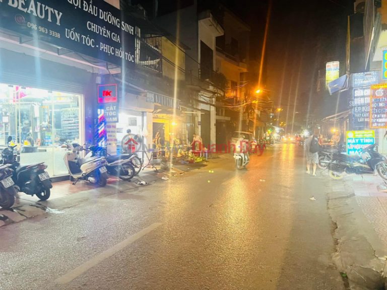BÁN NHÀ MẶT PHỐ HÀ ĐÔNG DIỆN TÍCH 43M2 MẶT TIỀN 4.5M LÔ GÓC 3 THOÁNG  VỈA HÈ KINH DOANH VỪA Ở VỪA CHO THUÊ