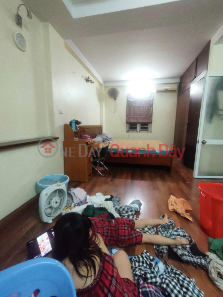 Giảm gấp 300 triệu bán nhà chính chủ ngõ Nguyễn Viết Xuân 40m2 oto vào nhà  5 tầng  giá bán 5 tỷ 5