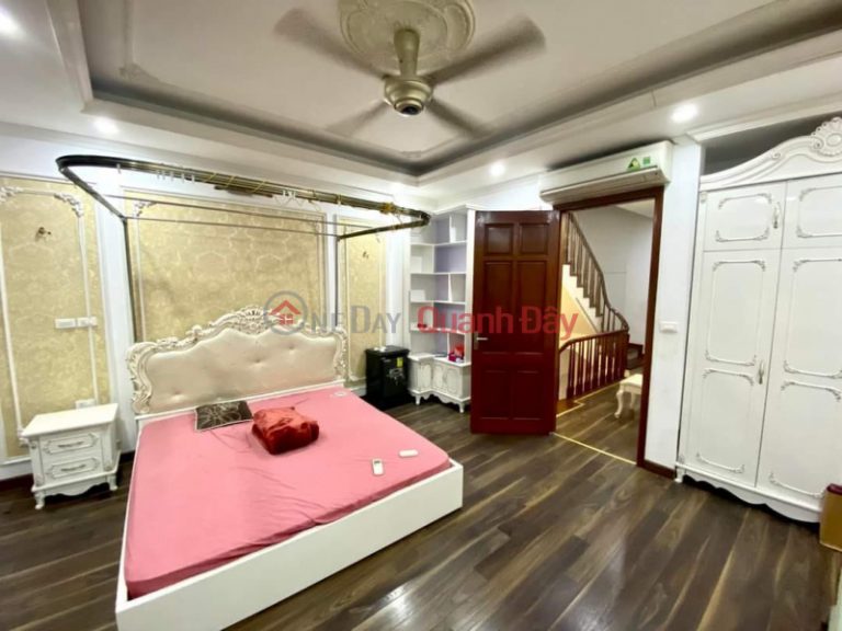 Trời mưa mát mẻ chủ nhà dễ tính  hạ chào 500tr cho căn nhà 50m 4 tầng KĐT Văn Khê – Hà Đông