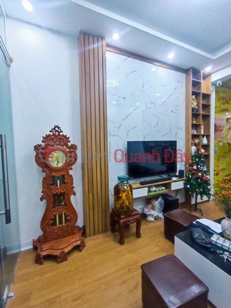 Selling private house Nguyen Khuyen, CAR contract, Plot 35m2X5Tnu 5 billion VND