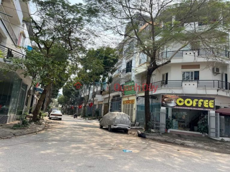 BÁN NHÀ LIỀN KỀ VĂN PHÚ MUA NHÀ TẶNG HÊT NỘI THẤT Ô TÔ DỪNG ĐỖ NGÀY ĐÊM 77M2 NHỈNH 9 TỶ