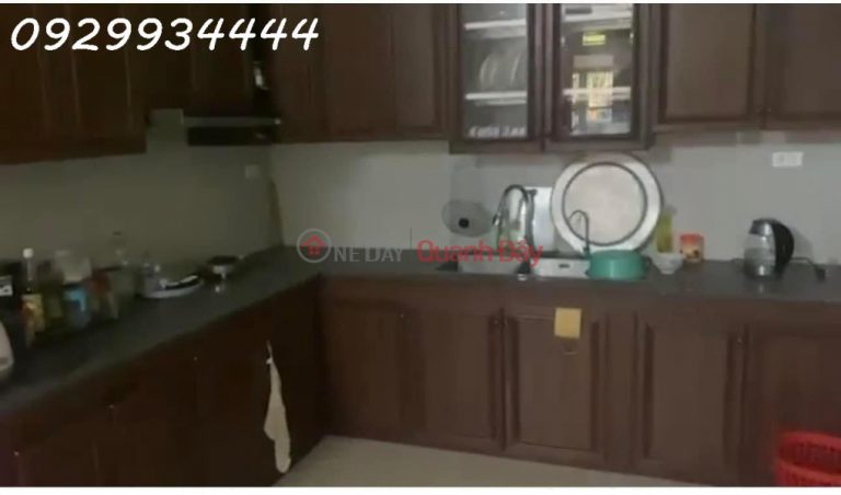 Chính chủ bán nhà 4T LK KĐT Văn Phú. DT 82.5m2 MT 5,5m .Có vỉa hè, cạnh vườn hoa sân chơi
