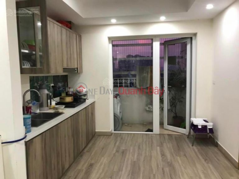 I am the owner, need to sell quickly 45m 2pn1wc Mipec Kien Hung